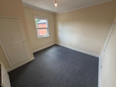 2 bedroom Terraced House to let in Bloxwich Road, Walsall, WS2