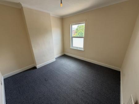 2 bedroom Terraced House to let in Bloxwich Road, Walsall, WS2