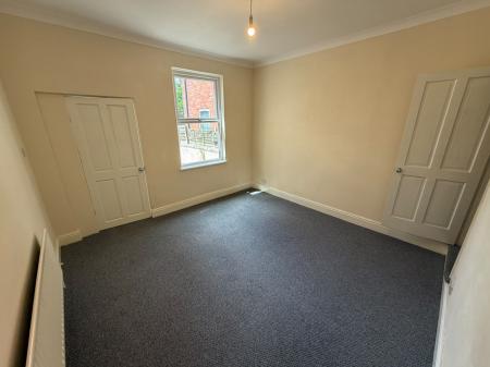 2 bedroom Terraced House to let in Bloxwich Road, Walsall, WS2