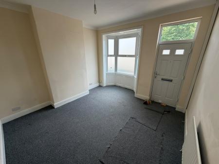 2 bedroom Terraced House to let in Bloxwich Road, Walsall, WS2