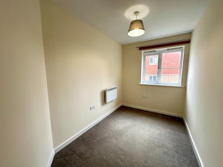 2 bedroom Apartment for sale in Thornbury Road, Birchills, Walsall, WS2