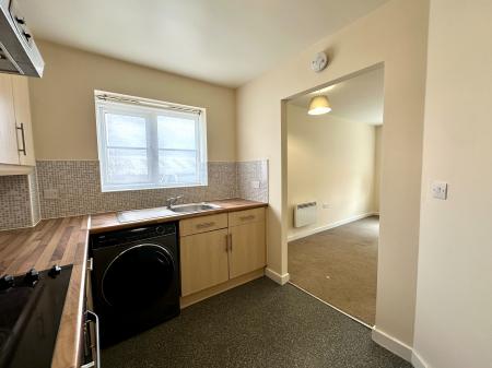 2 bedroom Apartment for sale in Thornbury Road, Birchills, Walsall, WS2