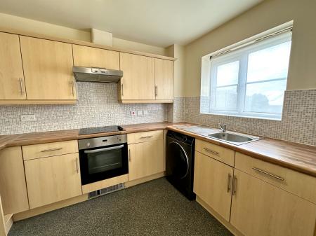 2 bedroom Apartment for sale in Thornbury Road, Birchills, Walsall, WS2