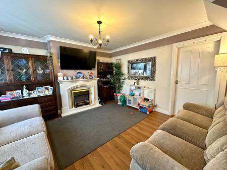 3 bedroom Semi-detached house to let in Sandhill Street, Bloxwich, WS3