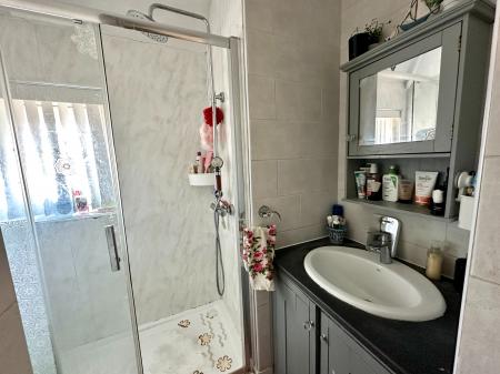 3 bedroom Semi-detached house to let in Sandhill Street, Bloxwich, WS3