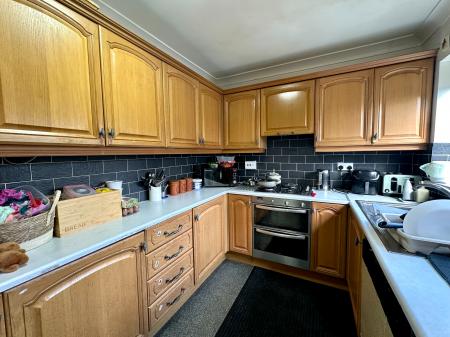 3 bedroom Semi-detached house to let in Sandhill Street, Bloxwich, WS3