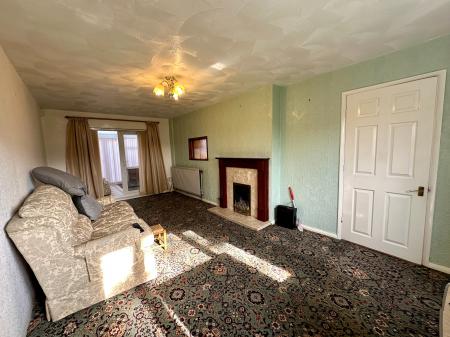 2 bedroom Semi-detached house for sale in Churchill Road, Bentley, Walsall, WS2