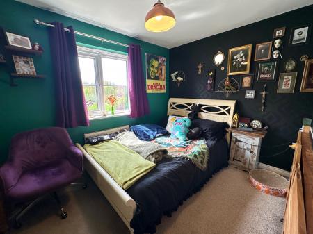 3 bedroom Semi-detached house for sale in Windrush Close, Pelsall, Walsall, WS3