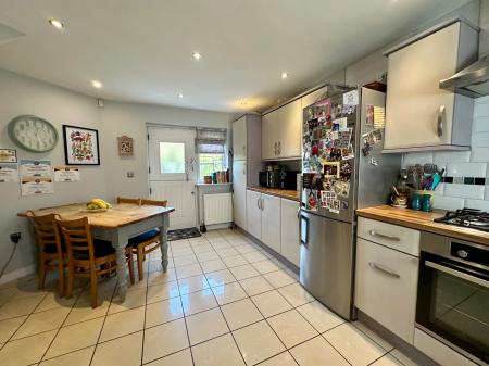 3 bedroom Semi-detached house for sale in Windrush Close, Pelsall, Walsall, WS3