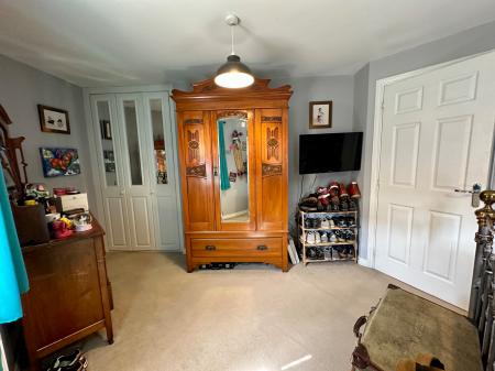 3 bedroom Semi-detached house for sale in Windrush Close, Pelsall, Walsall, WS3