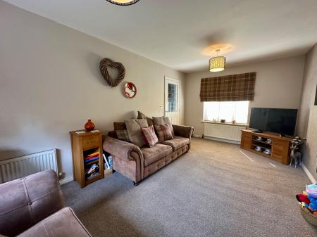 3 bedroom Semi-detached house for sale in Windrush Close, Pelsall, Walsall, WS3