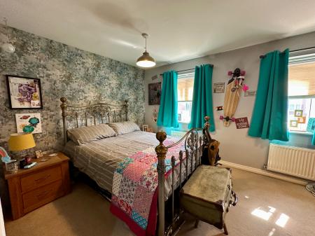 3 bedroom Semi-detached house for sale in Windrush Close, Pelsall, Walsall, WS3