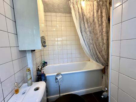 2 bedroom Semi-detached house for sale in Wolverhampton Road, Birchills, Walsall, WS2