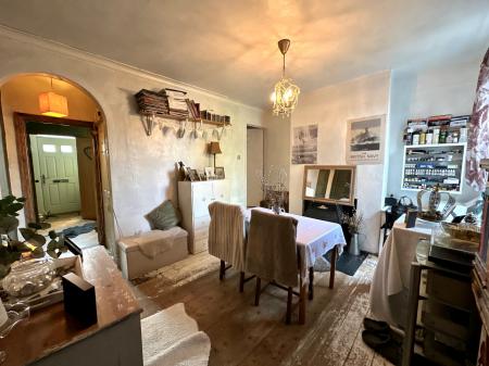 2 bedroom Semi-detached house for sale in Wolverhampton Road, Birchills, Walsall, WS2