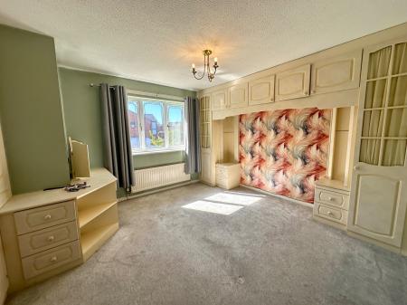 4 bedroom Detached house for sale in Woodbridge Close, Turnberry Estate, Walsall, WS3