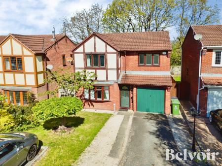 Woodbridge Close, Turnberry Estate, Walsall, WS3