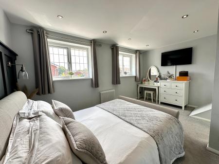 4 bedroom Semi-detached house for sale in Rosewood Drive, Coppice Farm Estate, Willenhall, WV12