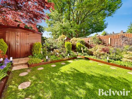4 bedroom Detached house for sale in The Oaks, Bloxwich, Walsall, WS3