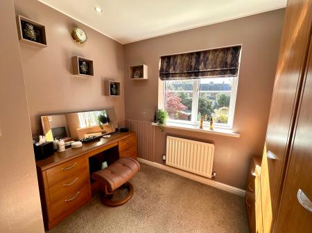 4 bedroom Detached house for sale in The Oaks, Bloxwich, Walsall, WS3
