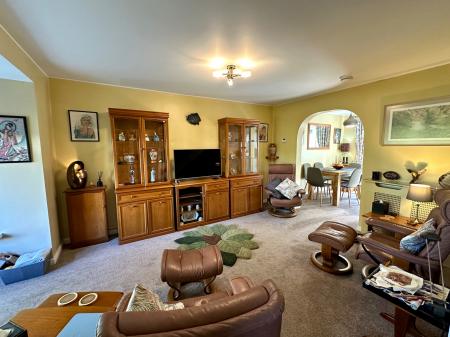 4 bedroom Detached house for sale in The Oaks, Bloxwich, Walsall, WS3