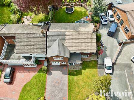4 bedroom Detached house for sale in Beechwood Close, Bloxwich, Walsall, WS3
