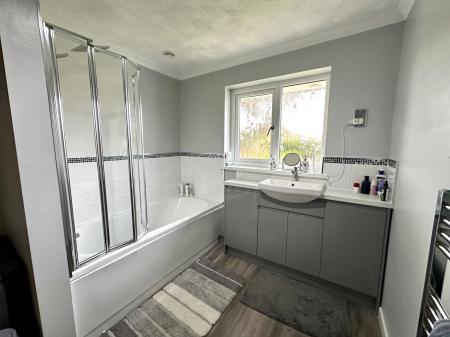 4 bedroom Detached house for sale in Beechwood Close, Bloxwich, Walsall, WS3