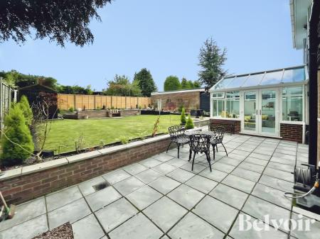 4 bedroom Detached house for sale in Beechwood Close, Bloxwich, Walsall, WS3
