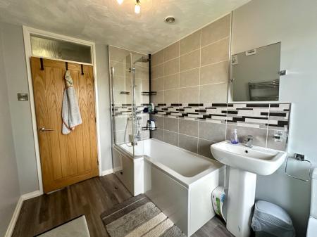4 bedroom Detached house for sale in Beechwood Close, Bloxwich, Walsall, WS3