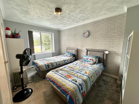 4 bedroom Detached house for sale in Beechwood Close, Bloxwich, Walsall, WS3