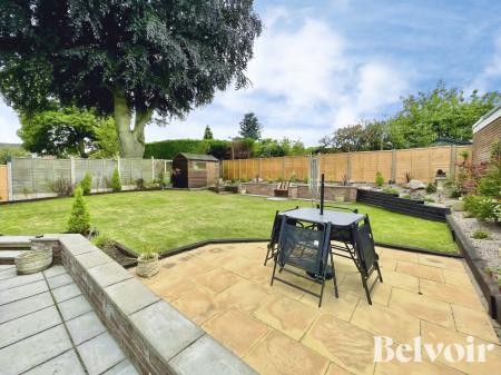 4 bedroom Detached house for sale in Beechwood Close, Bloxwich, Walsall, WS3