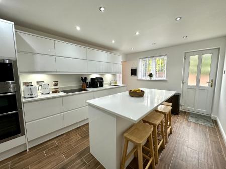 4 bedroom Detached house for sale in Redbourn Road, Turnberry Estate, Walsall, WS3