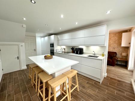 4 bedroom Detached house for sale in Redbourn Road, Turnberry Estate, Walsall, WS3