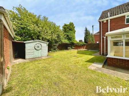 3 bedroom Semi-detached house for sale in Garden Crescent, Pelsall, Walsall, WS3
