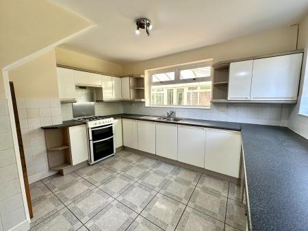 3 bedroom Semi-detached house for sale in Garden Crescent, Pelsall, Walsall, WS3