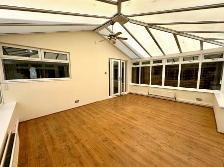 3 bedroom Semi-detached house for sale in Garden Crescent, Pelsall, Walsall, WS3