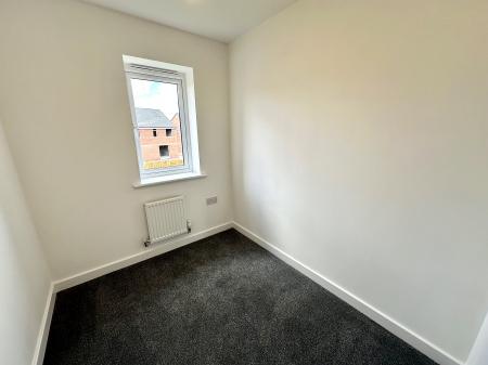 3 bedroom Semi-detached house to let in Hazel Drive, Walsall, WS3