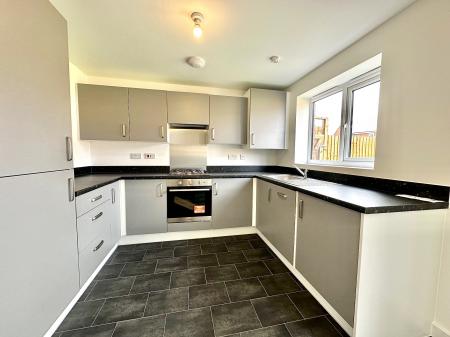 3 bedroom Semi-detached house to let in Hazel Drive, Walsall, WS3