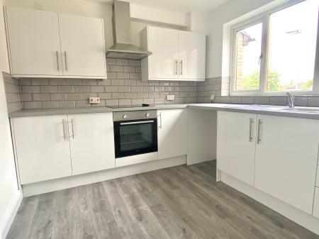 2 bedroom Flat to let in Marlborough Street, Walsall, WS3