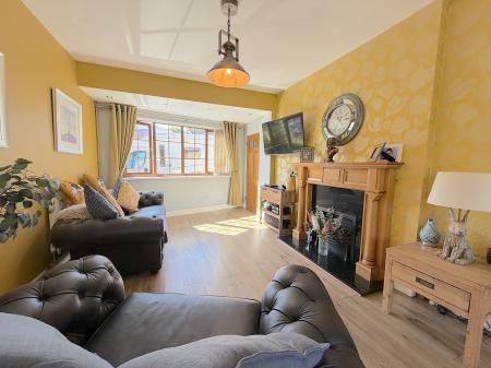 3 bedroom Detached bungalow for sale in Bloxwich Road North, Willenhall, WV12