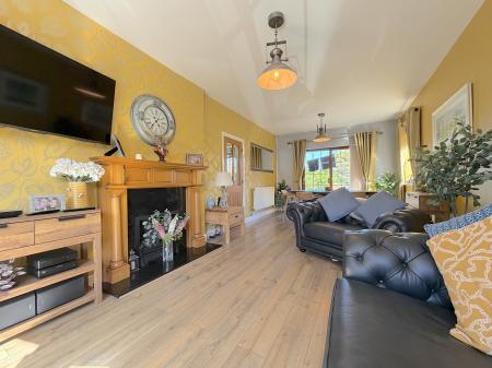 3 bedroom Detached bungalow for sale in Bloxwich Road North, Willenhall, WV12