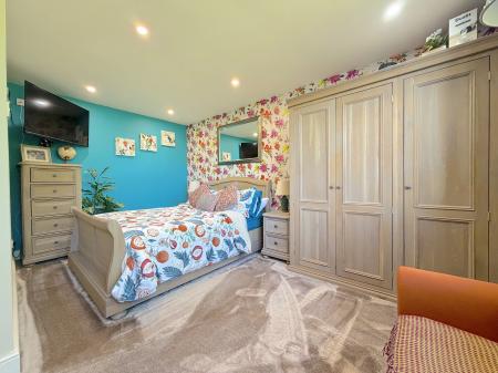 3 bedroom Detached bungalow for sale in Bloxwich Road North, Willenhall, WV12