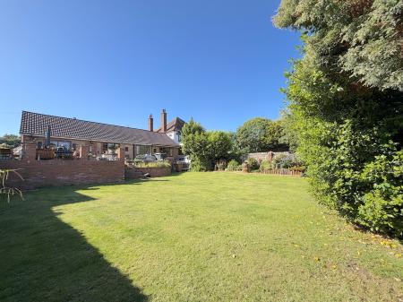 3 bedroom Detached bungalow for sale in Bloxwich Road North, Willenhall, WV12