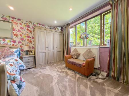 3 bedroom Detached bungalow for sale in Bloxwich Road North, Willenhall, WV12