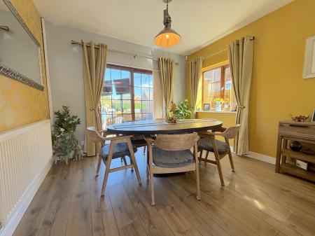 3 bedroom Detached bungalow for sale in Bloxwich Road North, Willenhall, WV12
