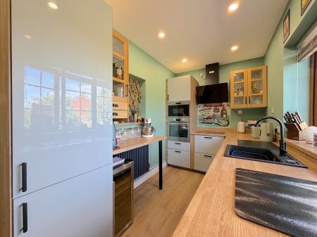 3 bedroom Detached bungalow for sale in Bloxwich Road North, Willenhall, WV12