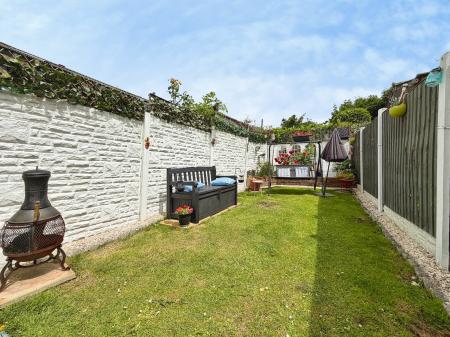 3 bedroom End of terrace house for sale in Elmore Green Road, Bloxwich, Walsall, WS3