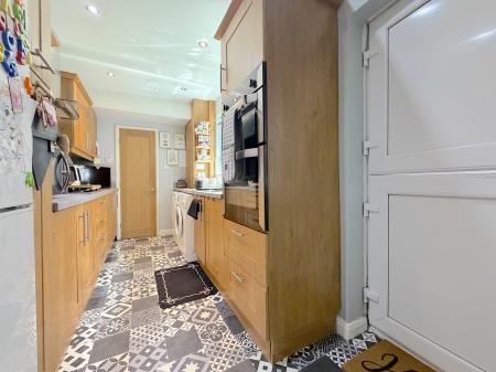 3 bedroom End of terrace house for sale in Elmore Green Road, Bloxwich, Walsall, WS3