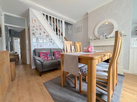 3 bedroom End of terrace house for sale in Elmore Green Road, Bloxwich, Walsall, WS3