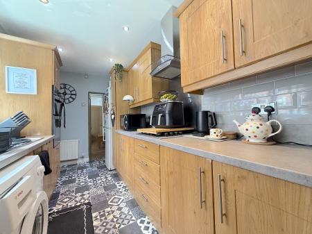 3 bedroom End of terrace house for sale in Elmore Green Road, Bloxwich, Walsall, WS3