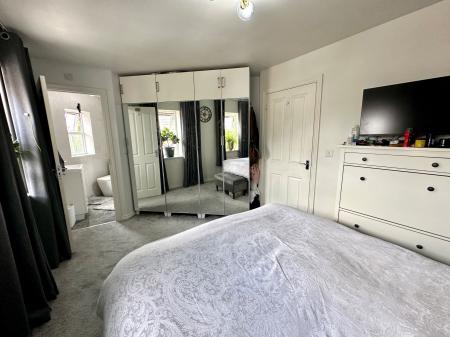 3 bedroom Semi-detached house for sale in Yorkshire Grove, Birchills, Walsall, WS2